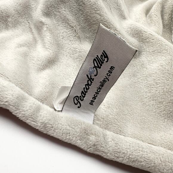 Peacock Alley Light Grey Fleece Giraffe Lovey Security Baby Blanket Soft Plush - Picture 10 of 10